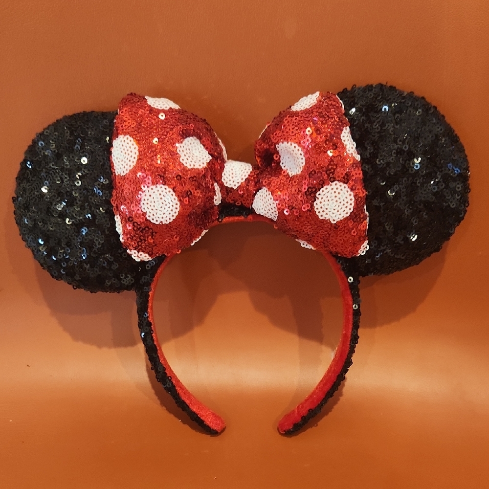 Disney Black and Red Minnie Mouse Ears Headband